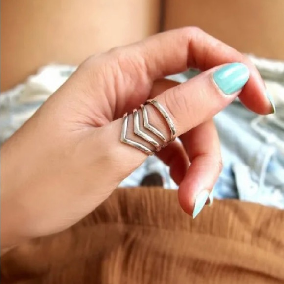 925 Sterling Silver Adjustable Triple Chevron Thumb/Index/POWAH WonderWo… - Picture 6 of 15